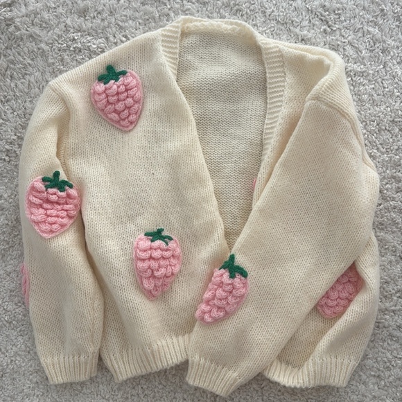 Strawberry cardigan - Small - Picture 2 of 5